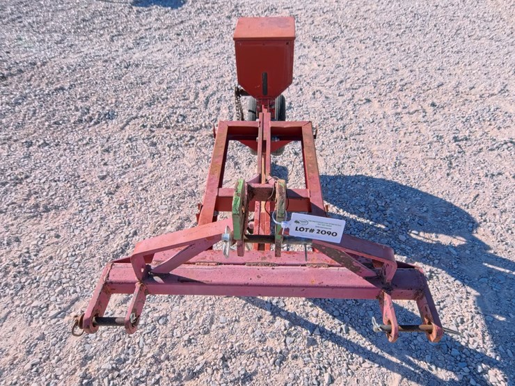 #2090-•-3-point-gopher-machine-image-5