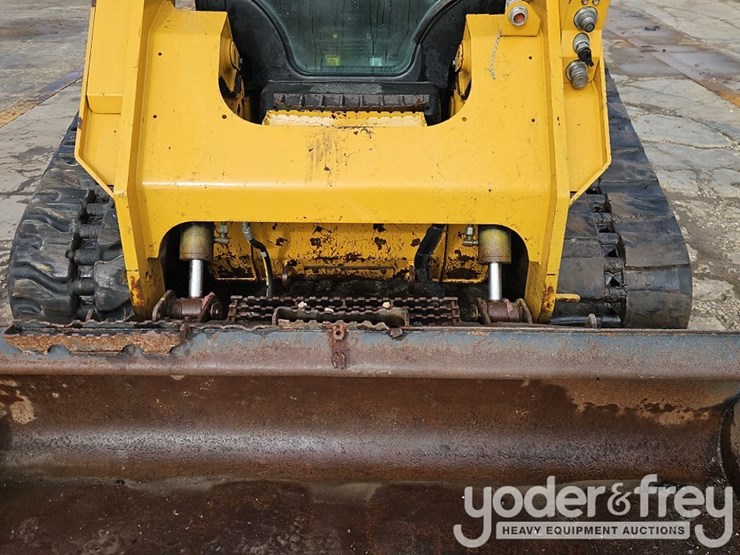 2021-caterpillar-289d3-image-14