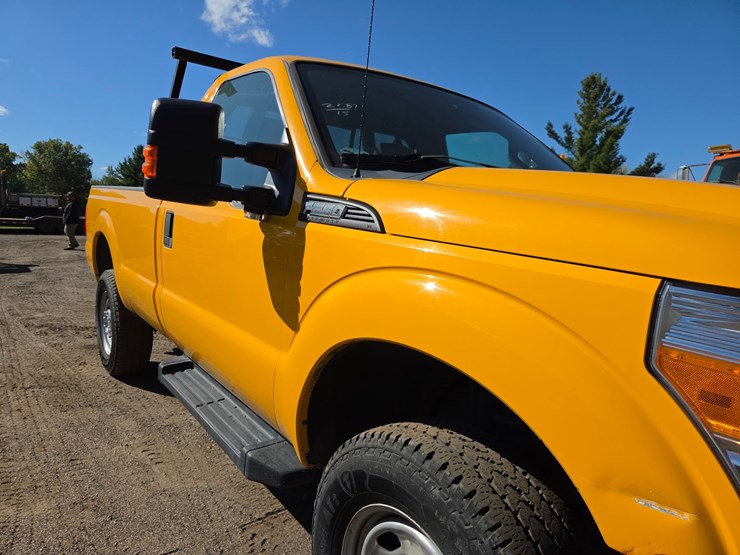 2015-ford-f350-image-19