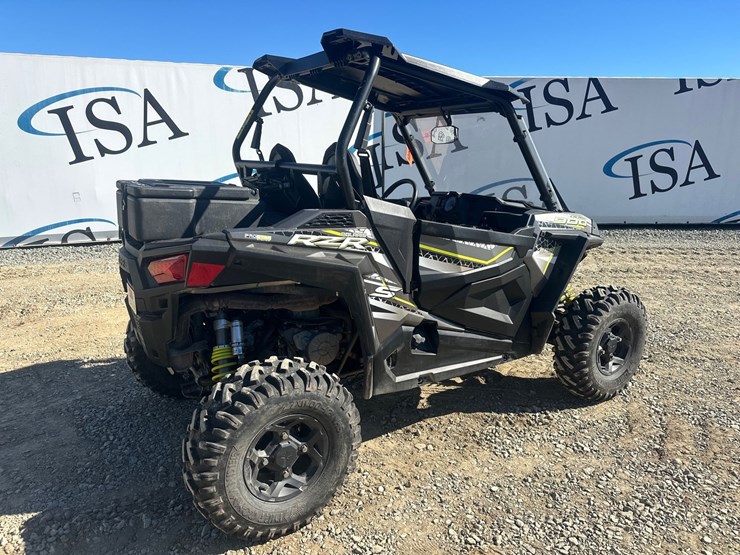 2017-polaris-rzr-900-image-5