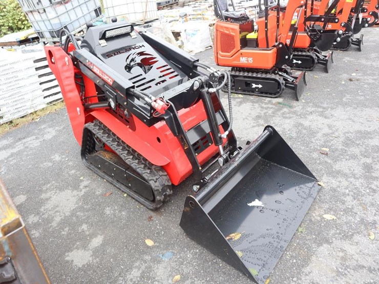 sdlanch-ssl200-skid-steer-loader-image-1