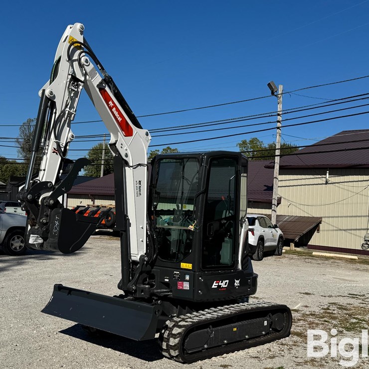 2026 BOBCAT E40