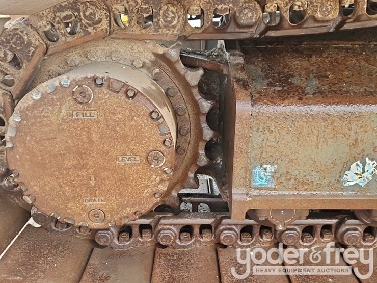 2018-case-cx250d-image-9