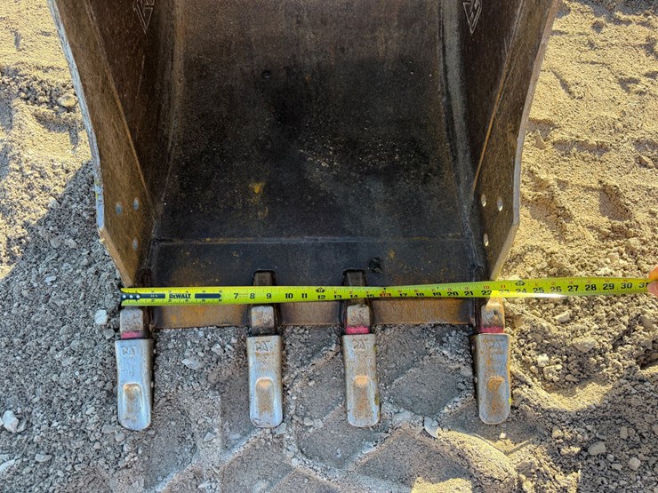 2020-caterpillar-306-image-33