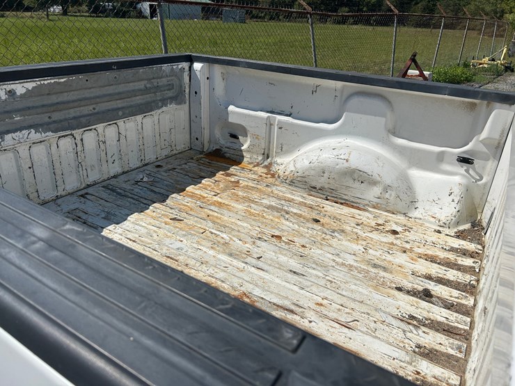 2014-ford-f150-xlt-image-30