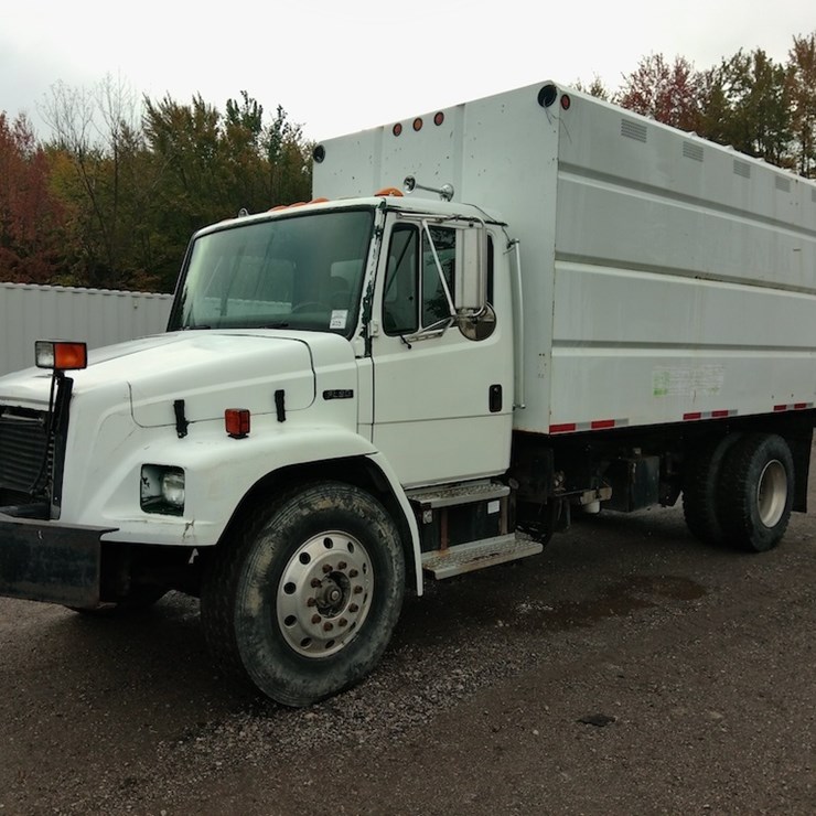 2001 FREIGHTLINER FL80