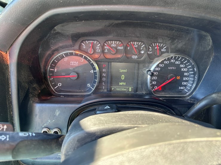 2017-gmc-3500-image-42
