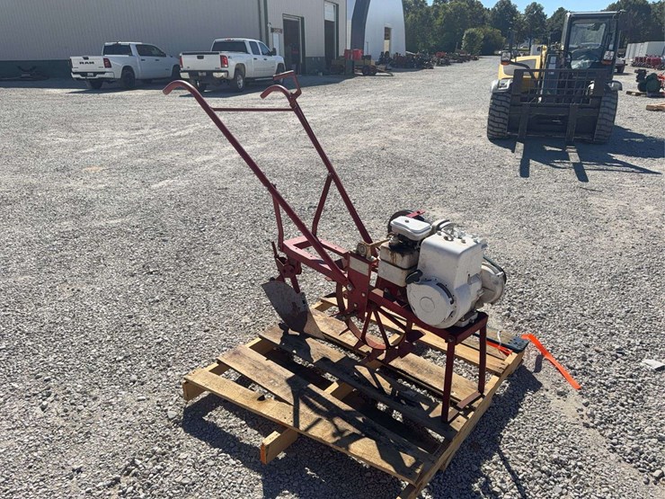 coleman-single-wheel-one-bottom-walk-behind-plow-image-4