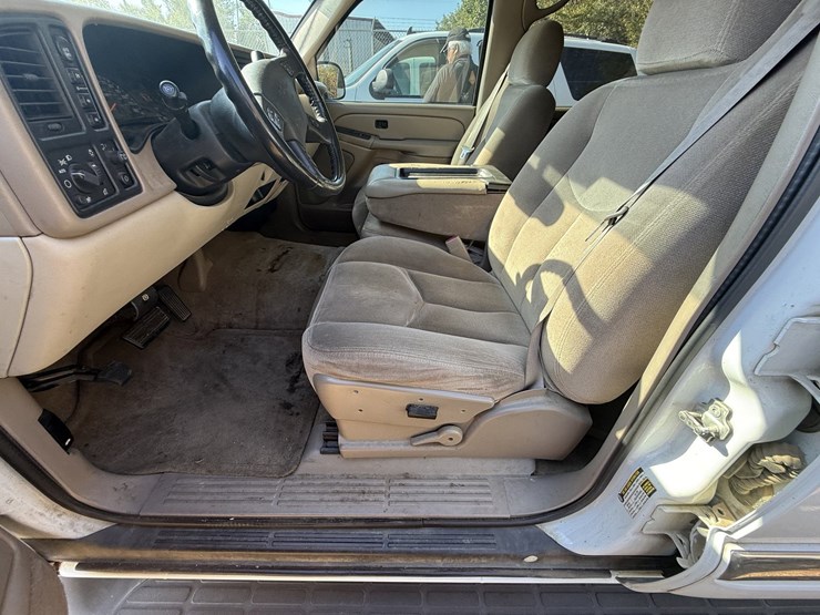 2005-gmc-yukon-image-52