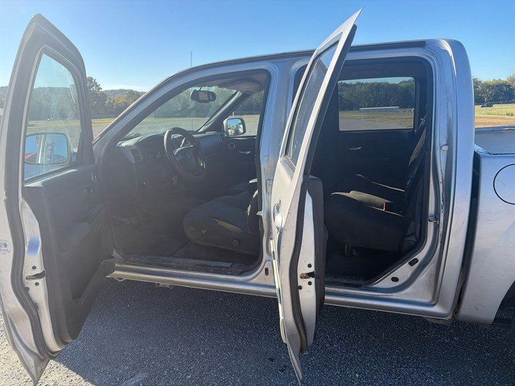 2012-gmc-canyon-image-18