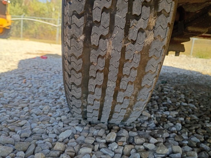 john-deere-4039-image-32