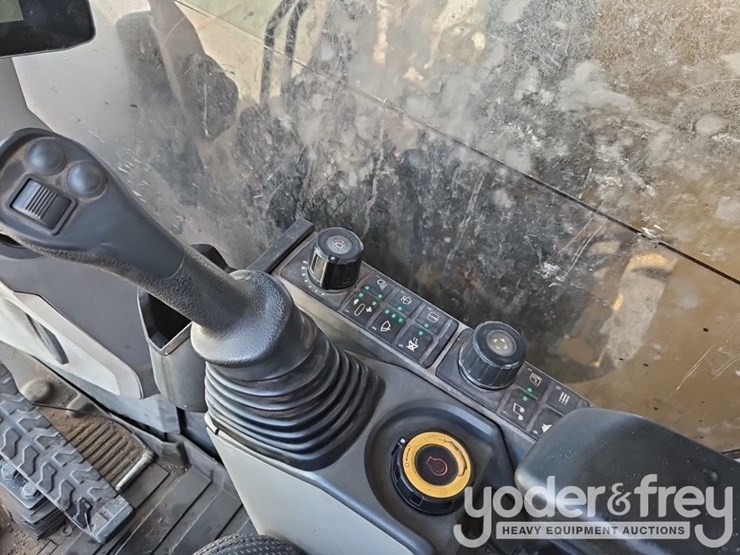 2019-caterpillar-336-image-45