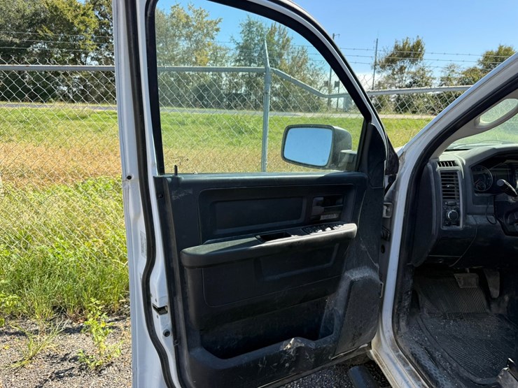 2016-dodge-1500-image-58