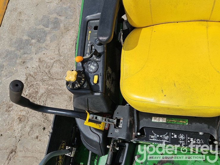 2021-john-deere-z920m-image-15