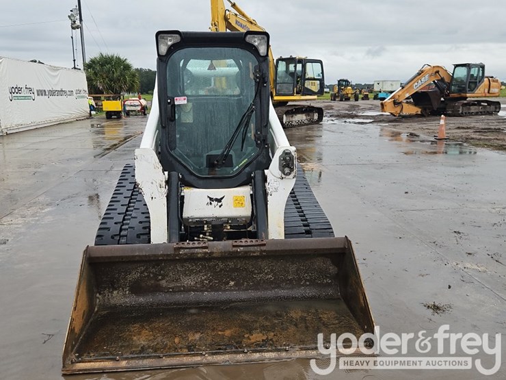 2023-bobcat-t770-image-11