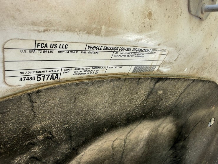 2016-dodge-1500-image-43