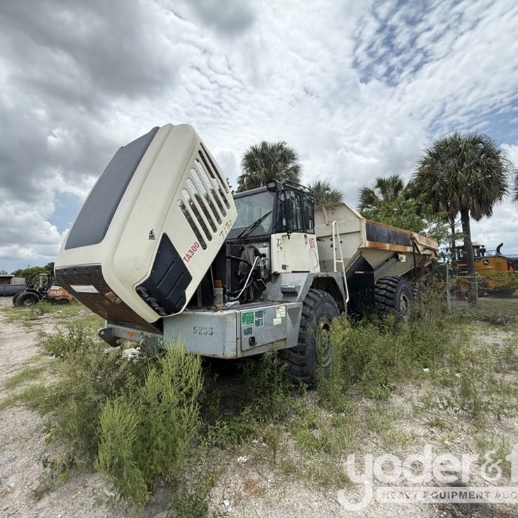 2020 TEREX TA300