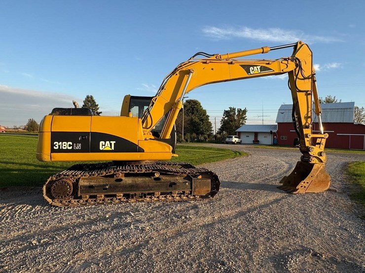 2004-caterpillar-318cl-image-4