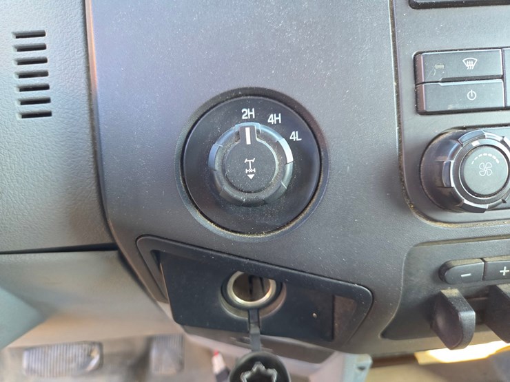 2015-ford-f350-image-49