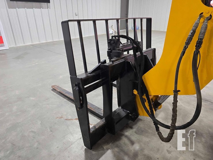 2015-jcb-507-42-image-12