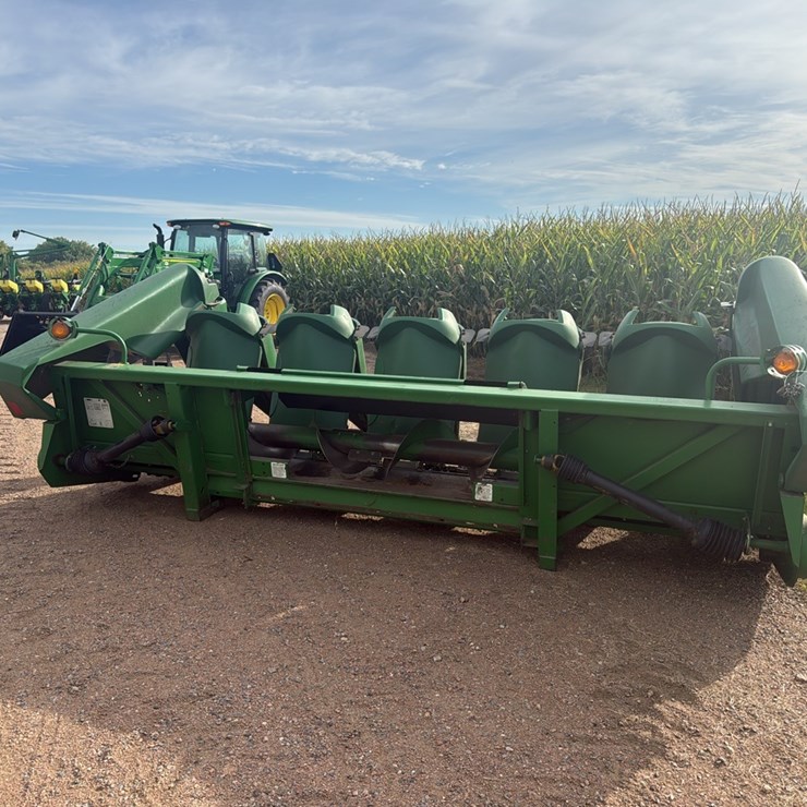 JOHN DEERE 693