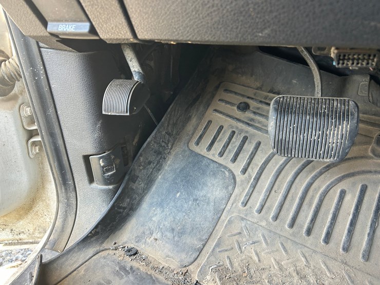 2014-ford-f150-xlt-image-64