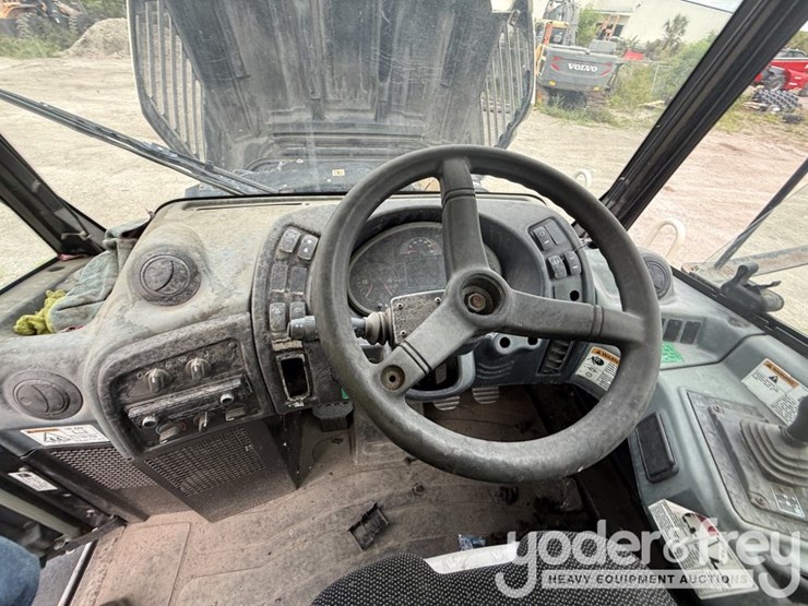 2020-terex-ta300-image-17
