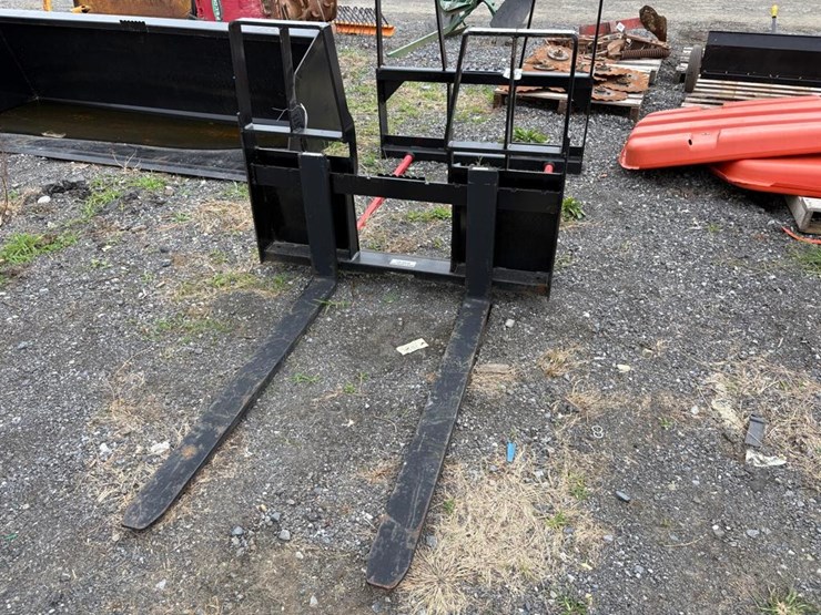 kivel-4200lb-pallet-fork-attachments-image-2
