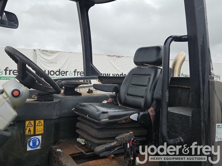 2012-jcb-406b-image-20