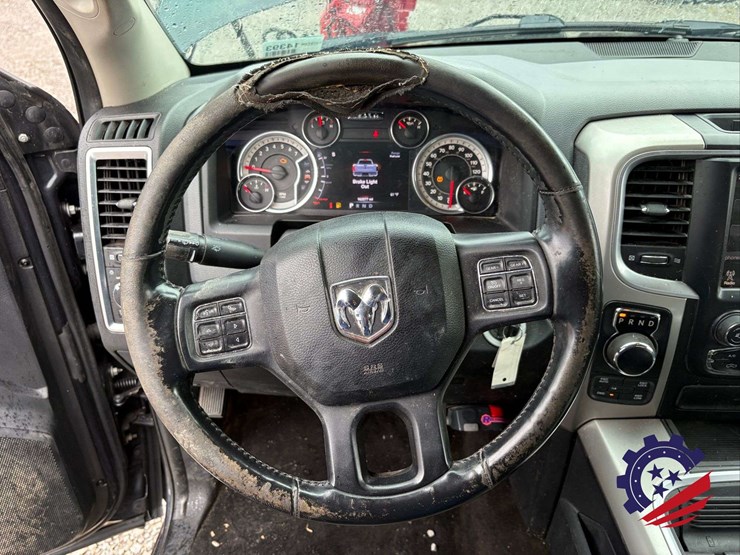 2016-dodge-1500-image-64