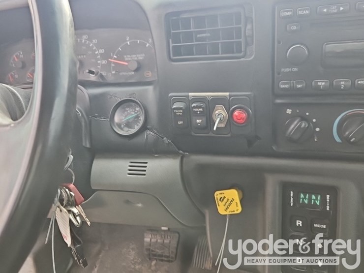 2008-ford-f750-image-31