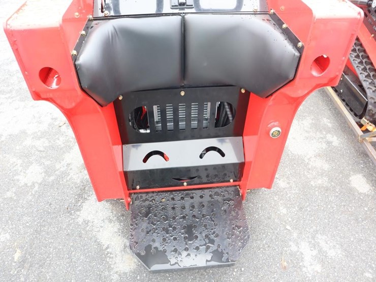 sdlanch-ssl200-skid-steer-loader-image-10