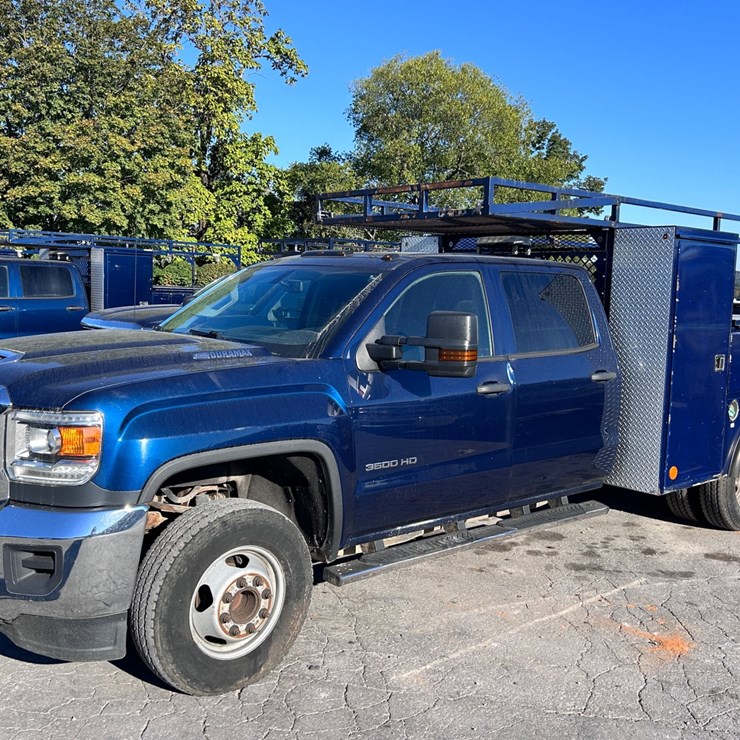 2017 GMC 3500
