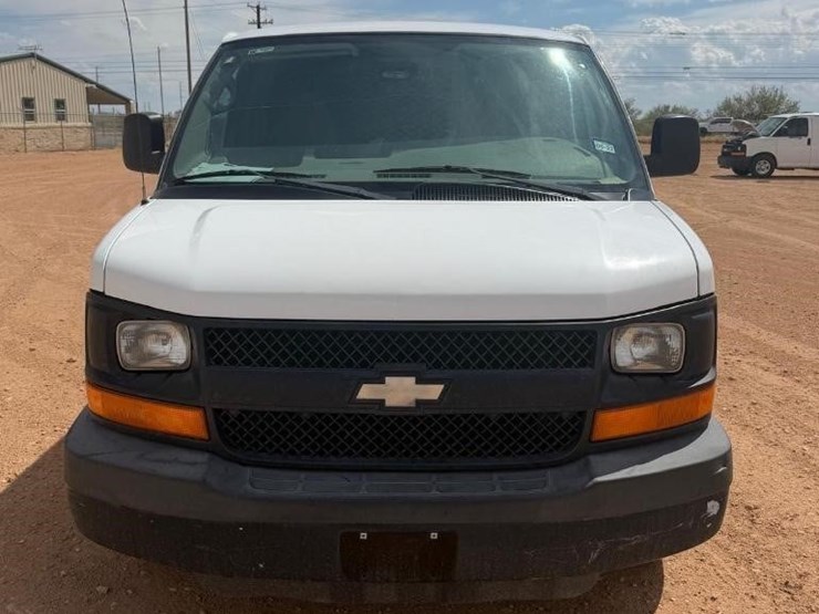 2004-chevrolet-express-1500-image-7