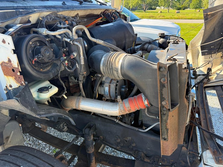 2007-ford-f750-xlt-sd-image-32