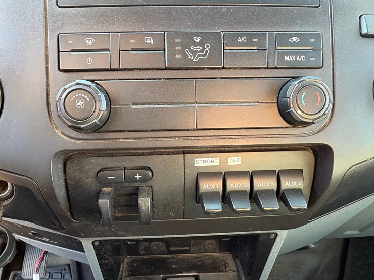 2013-ford-f350-image-57