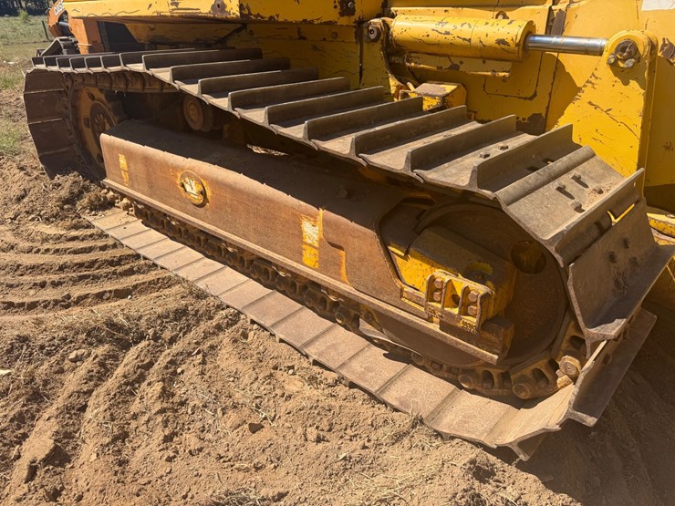 #87-•-komatsu-crawler-tractor-image-12