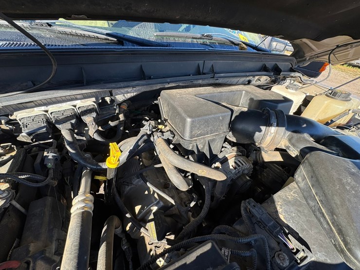 2012-ford-f350-image-47