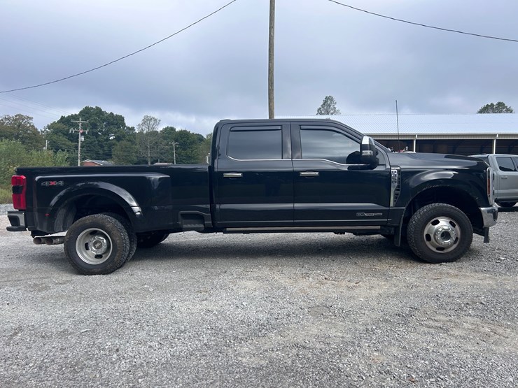 2024-ford-f350-image-9