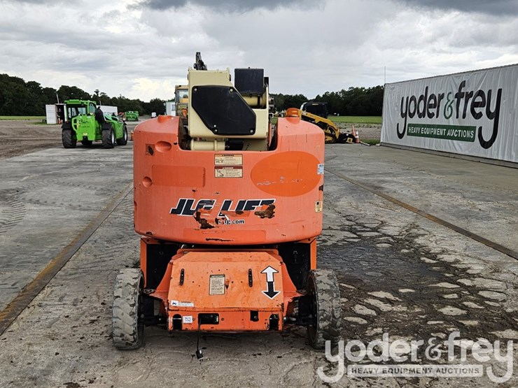 2015-jlg-e400ajpn-image-11