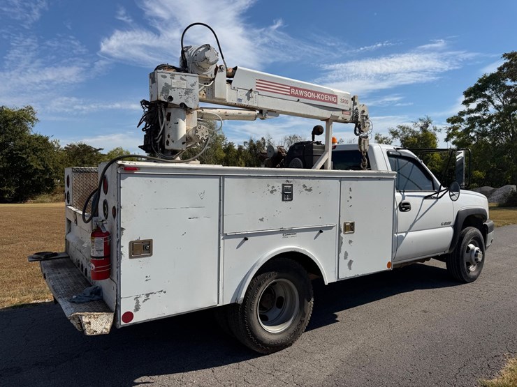 #52-•-2003-chevrolet-crane-truck-image-4