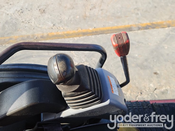 2018-kubota-kx033-4-image-33