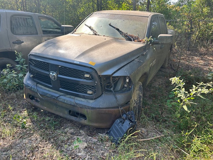 2013-dodge-1500-image-1