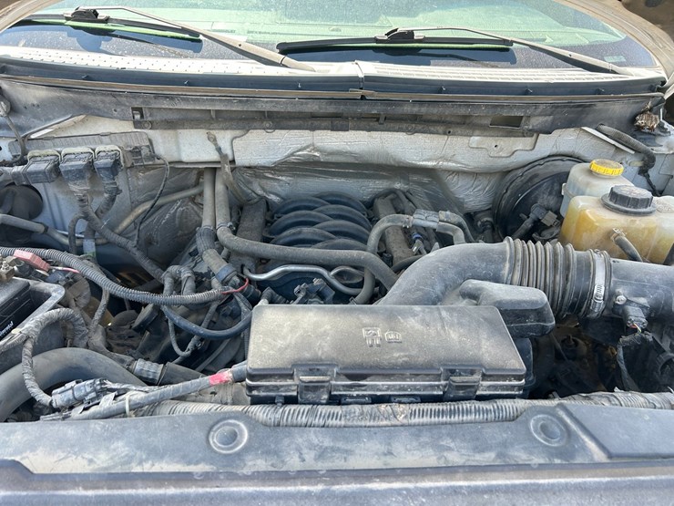 2014-ford-f150-xlt-image-33