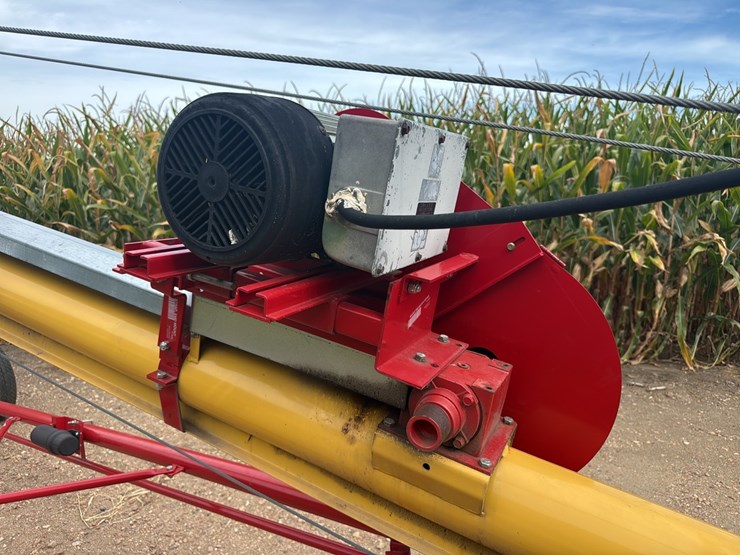 west-field-wr-60-61-electric-auger-image-4
