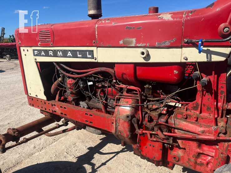 1964-case-ih-farmall-706-image-8