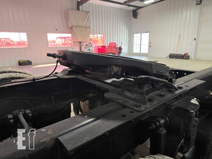 2016-kenworth-t680-image-26