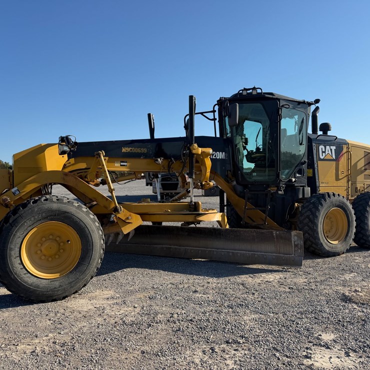 CATERPILLAR 120M2 VHP PLUS