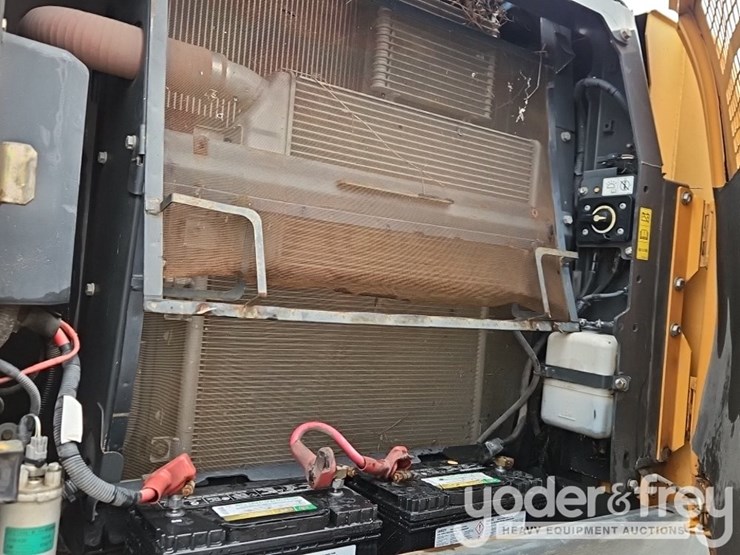 2018-case-cx250d-image-28