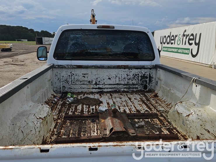 2001-ford-f250-image-12